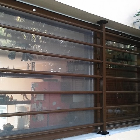 Fixed security bars Type - 70 installation on a big window