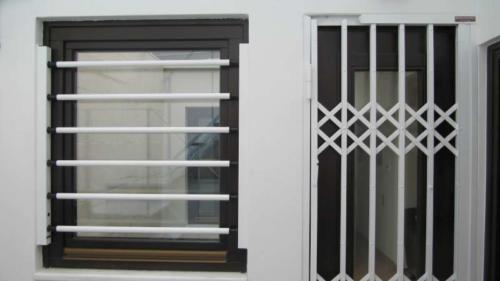 Fixed safety bars with certification of burglary protection Type-72_12